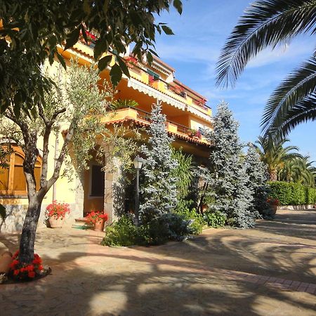 Residence E B&B Villamirella ปาลีนูโร ภายนอก รูปภาพ