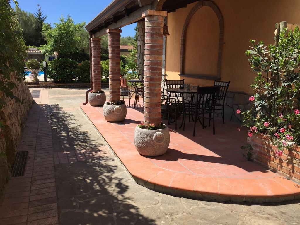 Residence E B&B Villamirella ปาลีนูโร ภายนอก รูปภาพ